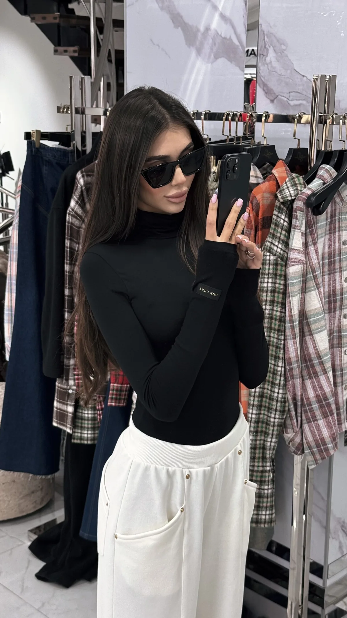 Basic black longsleeve